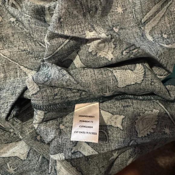 New Torrid Size 1 (14/16) Disney Hocus Pocus Mini Challis Button Front Skirt NWT - Picture 9 of 14